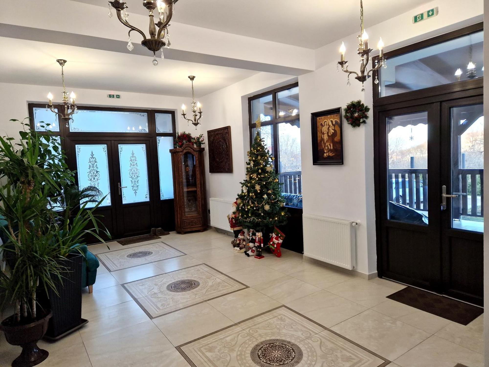 Pensiunea Izvorul Linistii Radaseni Exterior photo